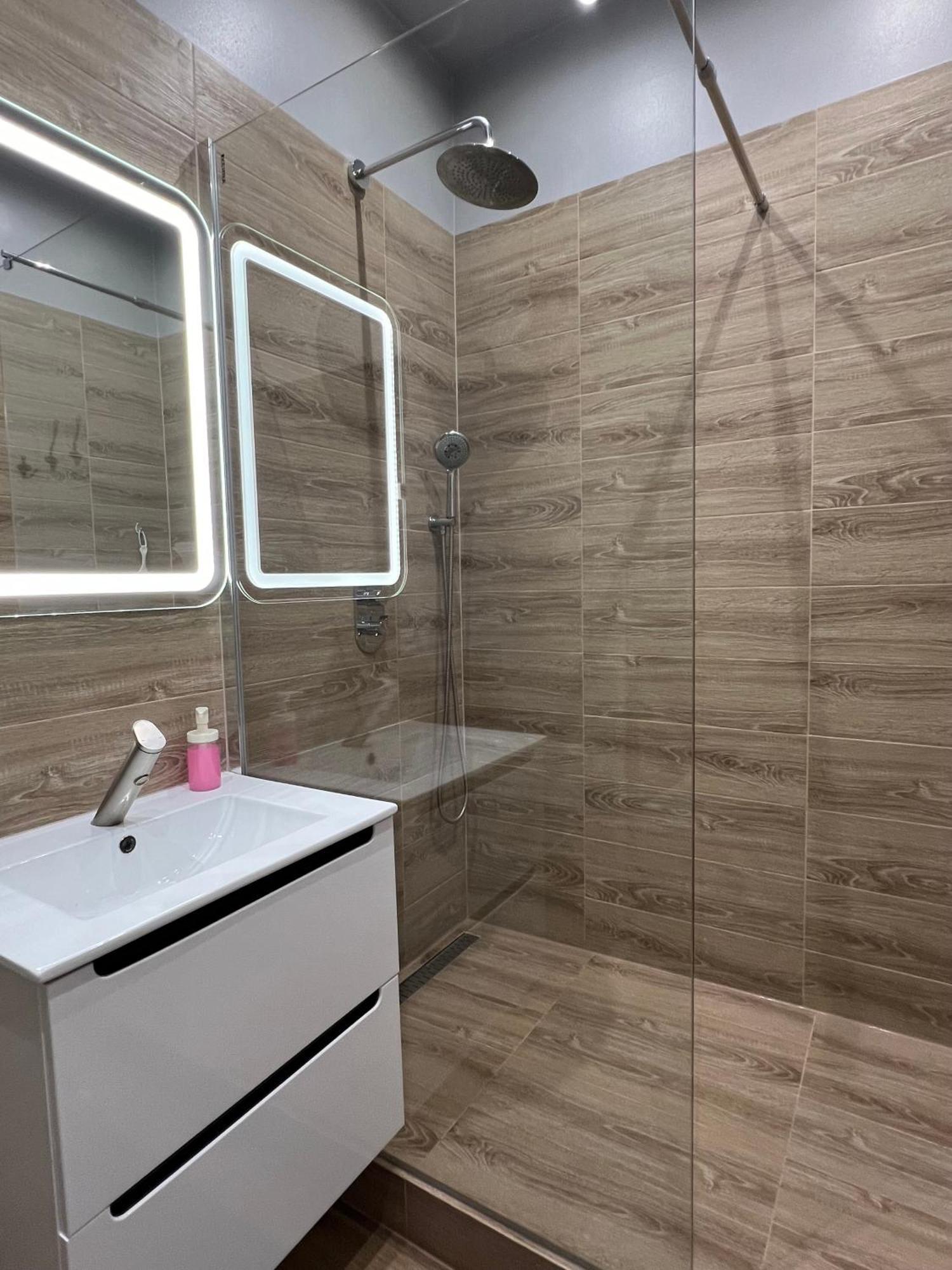 Ii Z Klimatyzacja Apartment